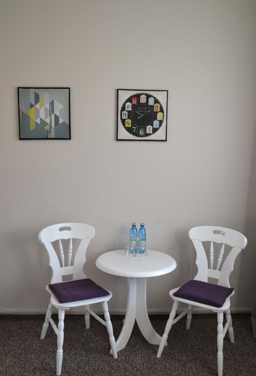 Hotel Pod Debem Zielona Góra Exterior foto